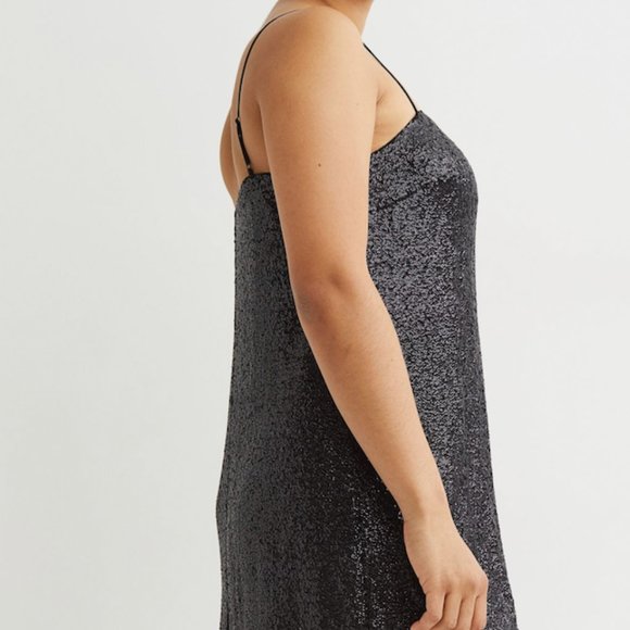 Black Sequined Dress - Picture 5 of 5